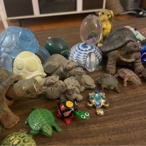 Collection of turtle and tortoise figurines